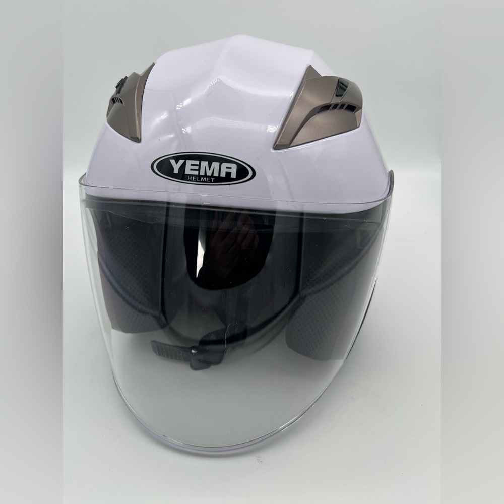 Yema - YM 627 - Motorcycle/Scooter Helmet W/ Flip Up Clear Visor, New Visor, Bag